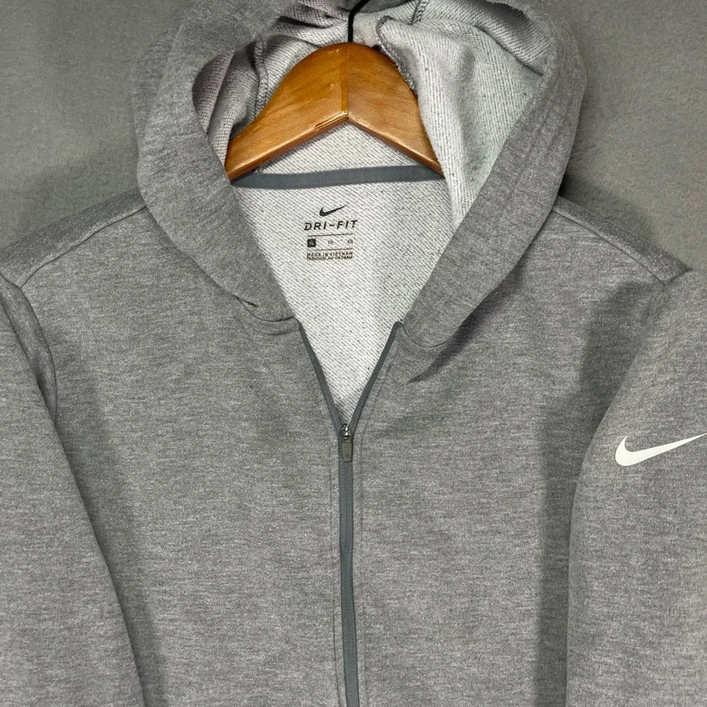 Nike Dri-FIT Hoodie Women's XL Gray Lightweight Athletic Sweatshirt 889249